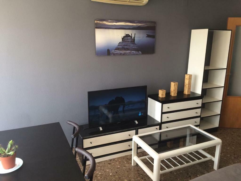 Amplio Y Comodo Apartamento Con Parking Apartment Valencia Luaran gambar
