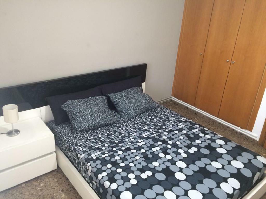 Amplio Y Comodo Apartamento Con Parking Apartment Valencia Luaran gambar